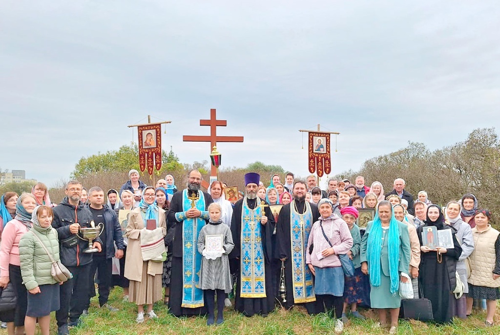 В Твери прошел крестный ход по святыням Затверечья