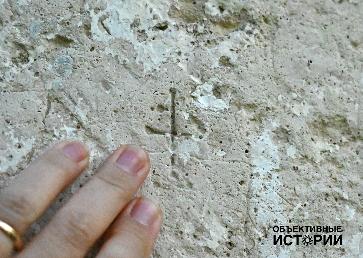 Старинные надписи на стенах Спасо-Преображенского собора. ЛИСТАЙТЕ ГАЛЕРЕЮ 