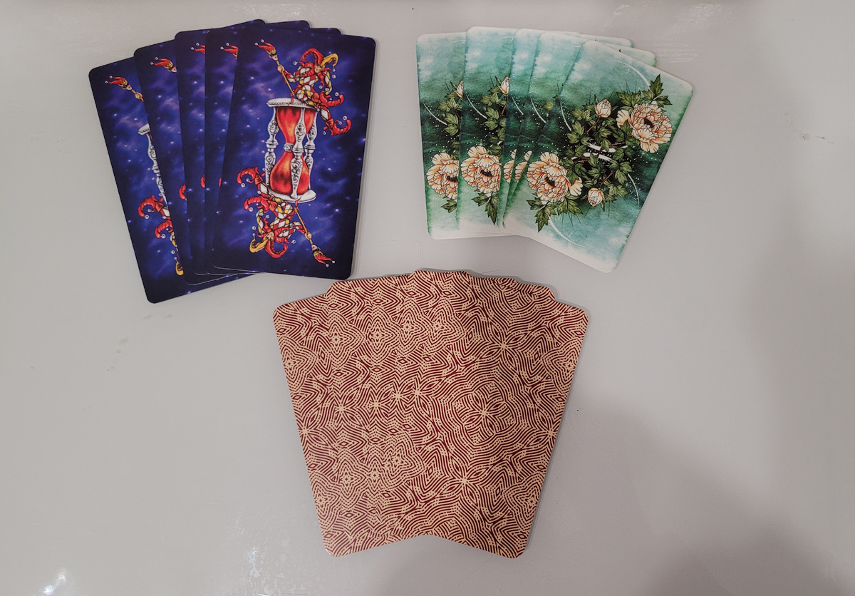 Выбираем слева направо. Верхний ряд вариант 1 ,2. Нижний ряд - вариант 3.