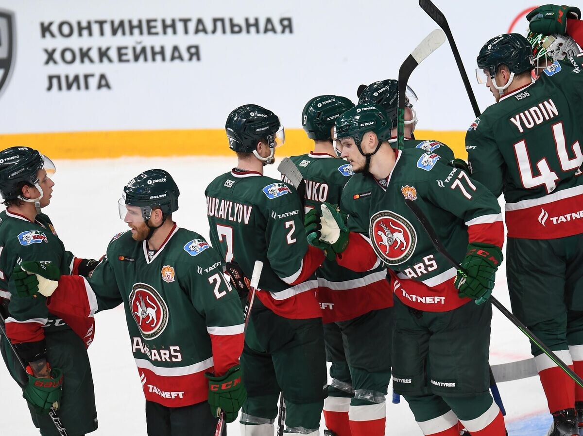    Хоккеисты "Ак Барса"© РИА Новости / Максим Богодвид