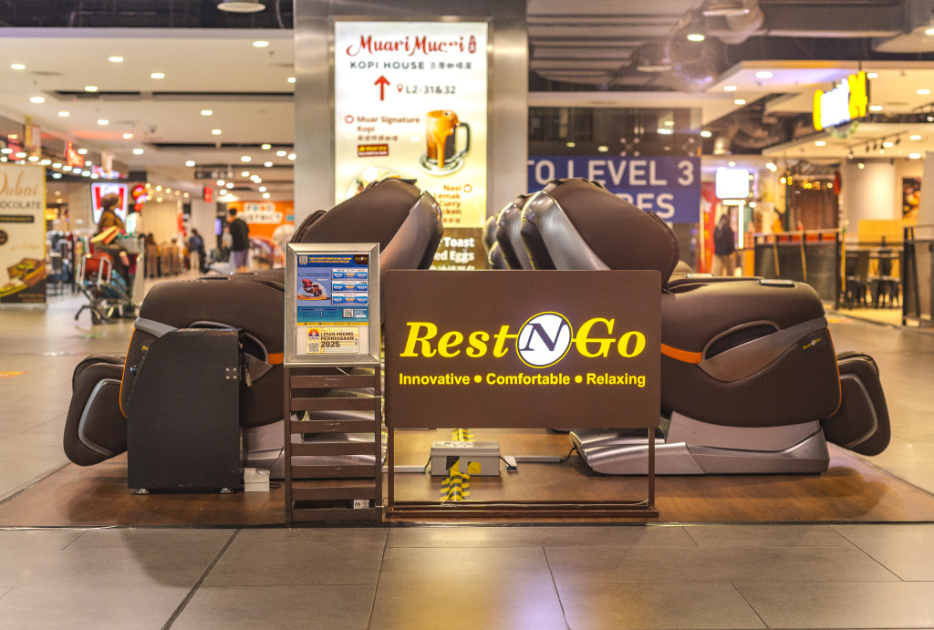 Оплатить массаж можно картой – достаточно отсканировать QR-код