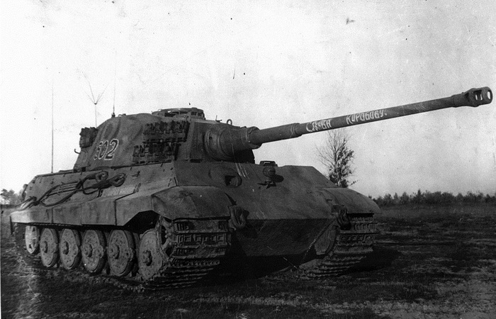 «Королевский тигр» не имел аналогов: чем на его появление ответила Красная армия и Союзники