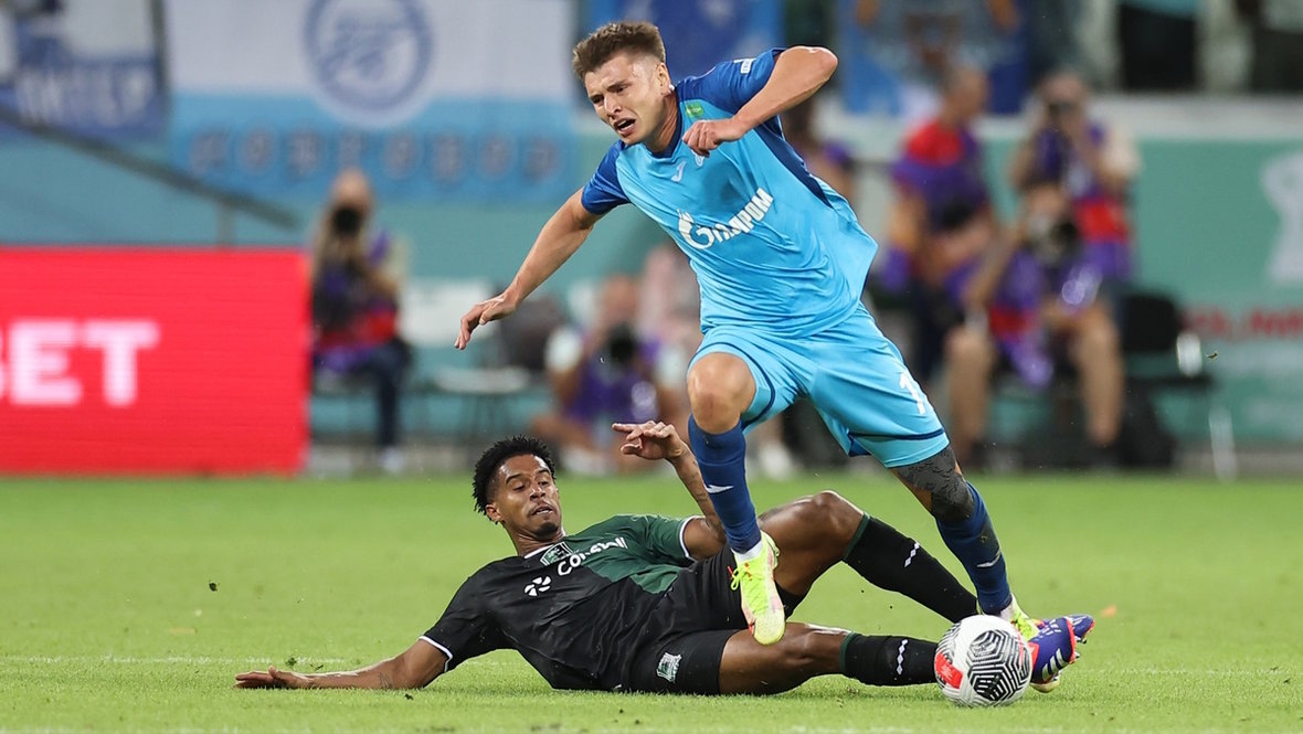    Кевин Ленини и Андрей Мостовой.Александр Федоров