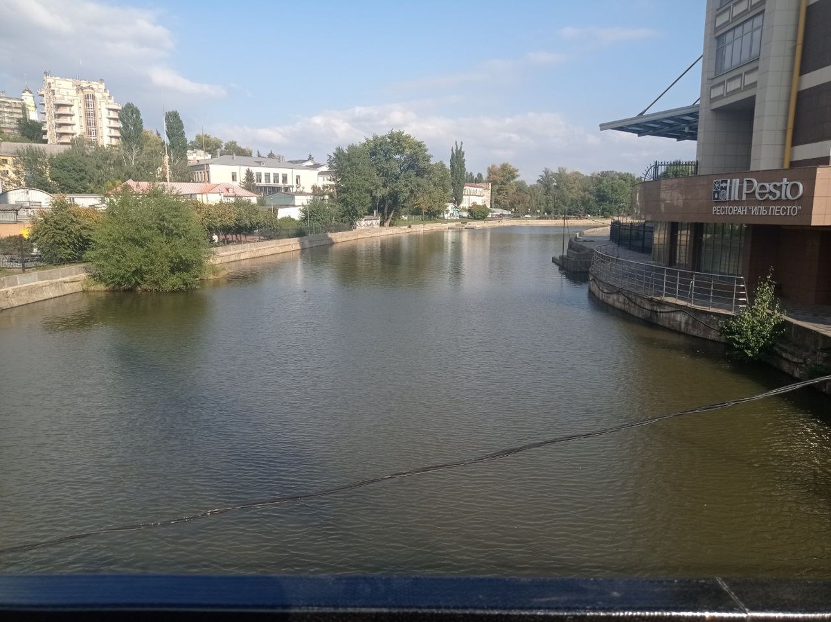 Комсомольский пруд. Фотография автора