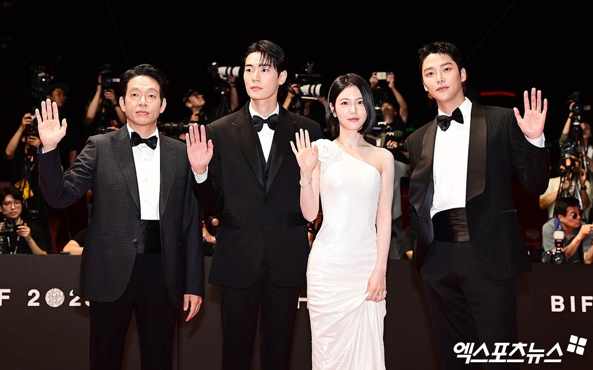 Каст предстоящей дорамы "Мутная вода"