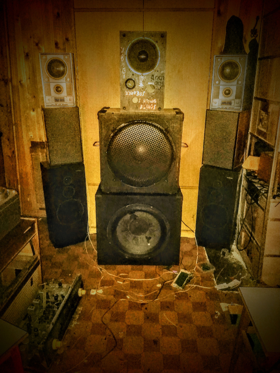 Доброй ночи, дорогой читатель, сегодня хотел бы поговорить про данный вид систем, как АС