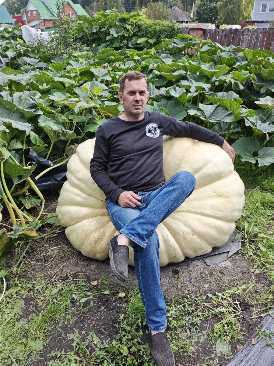    Алексей Заболотник начал свои эксперименты с тыквы. Фото: Алексей Заболотник
