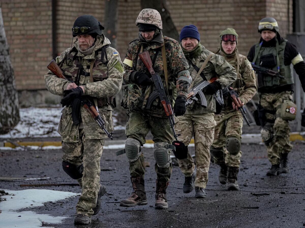    Военнослужащие ВСУ© AP Photo / Vadim Ghirda