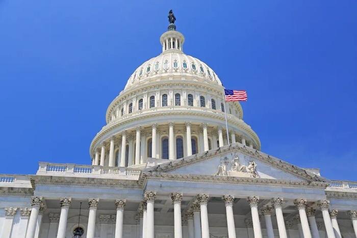 Здание Сената США. Обложка © Shutterstock / FOTODOM / Vlad G