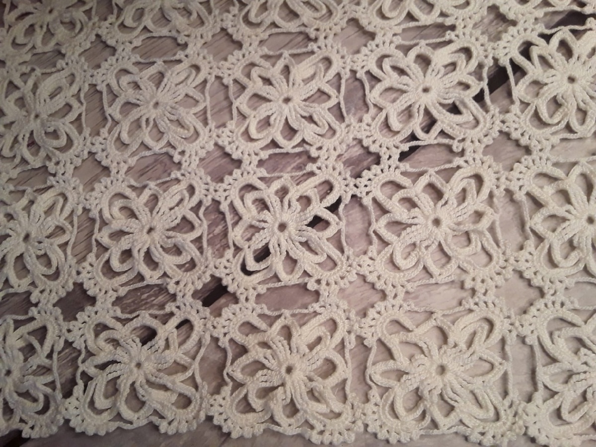 Жизнь выплетает те еще кружева