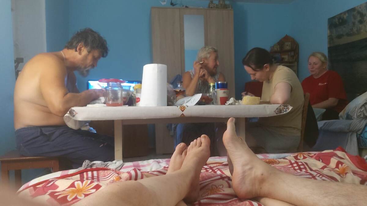 Кто-то уже отвалился от стола )))