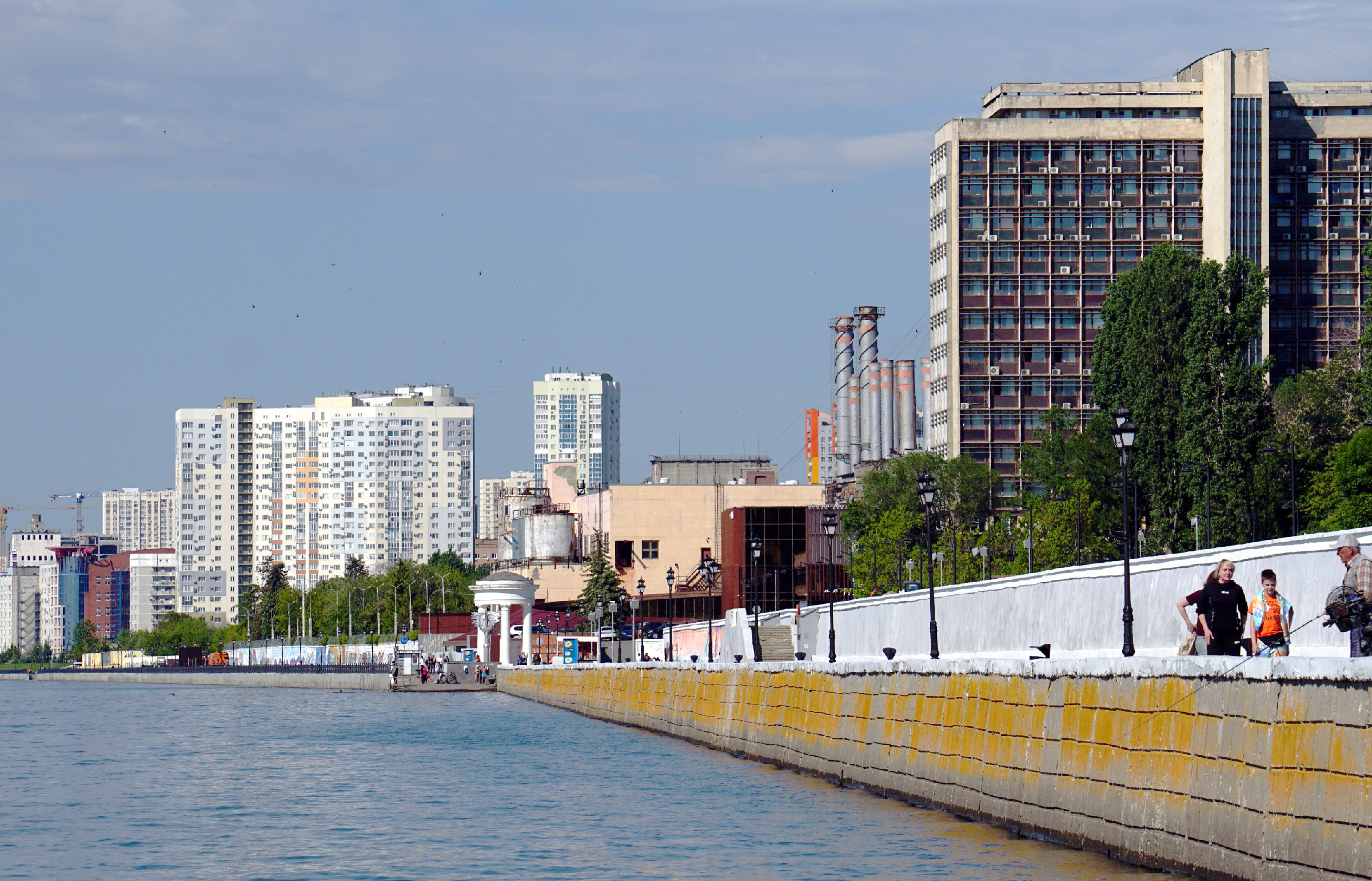 Потеплевший Саратов. Рекордная набережная и виды с Соколовой горы 