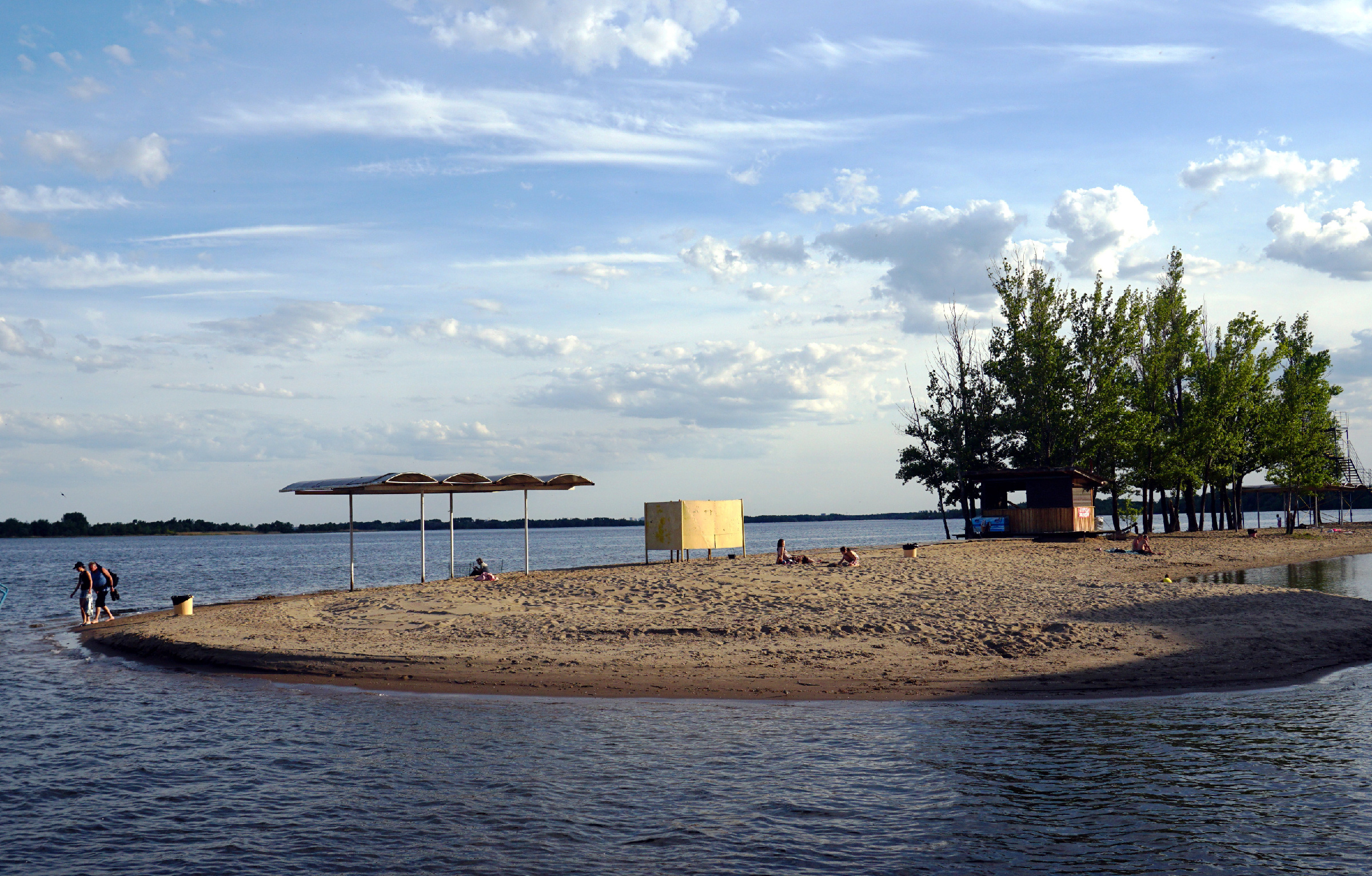 Потеплевший Саратов. Рекордная набережная и виды с Соколовой горы 