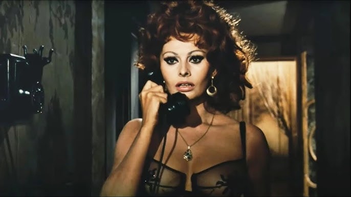    «Софи Лорен. Жить, сниматься, любить!»: 5 причин посмотреть автобиографическую ленту, снятую к 90-летнему юбилею актрисы (фото 4)