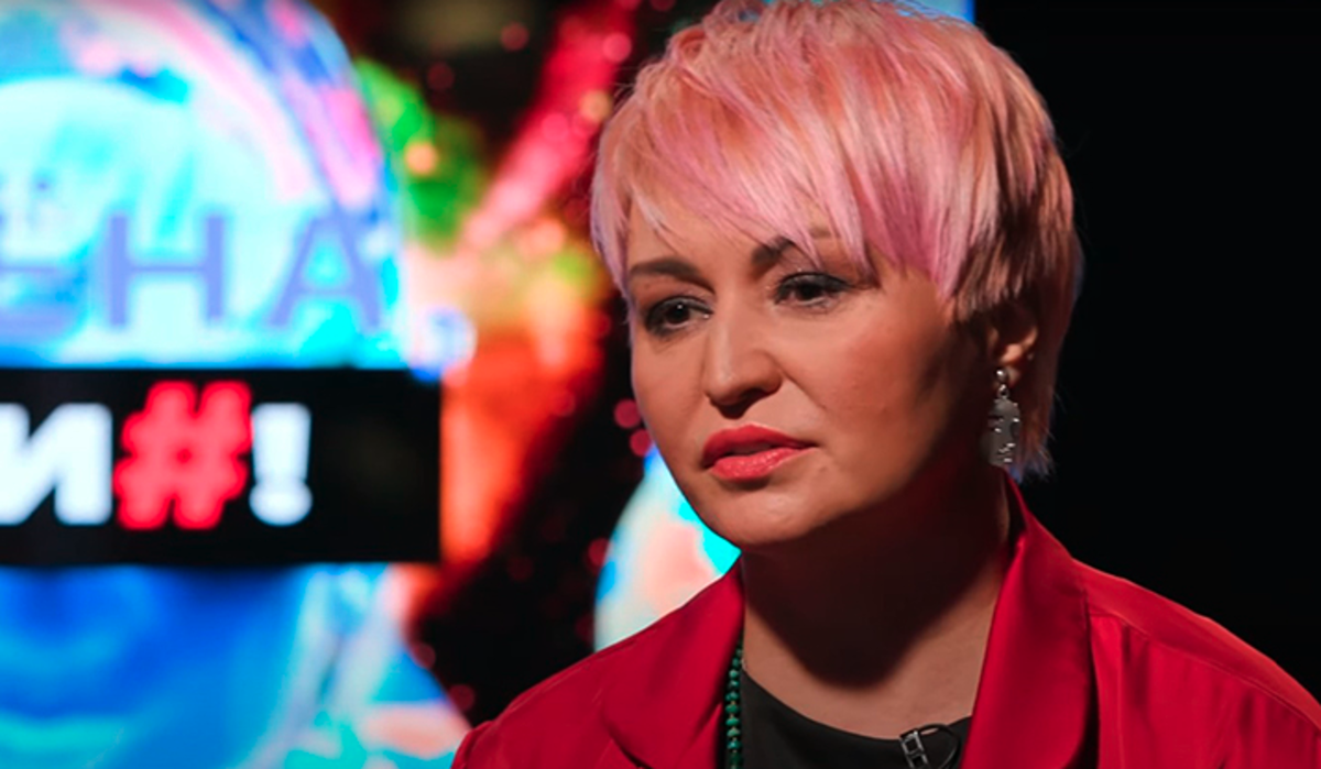    Катя Лель. Кадр: YouTube-канал "Алена, Блин!"