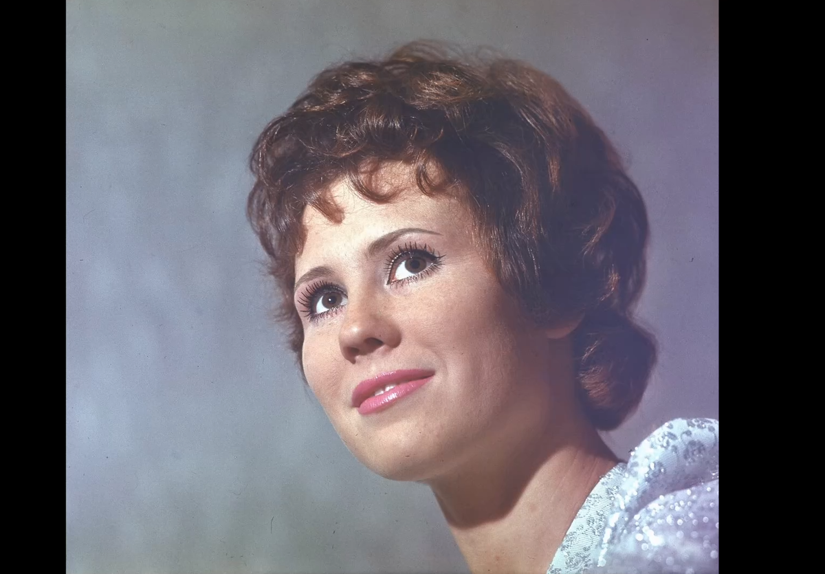 Лариса Мондрус