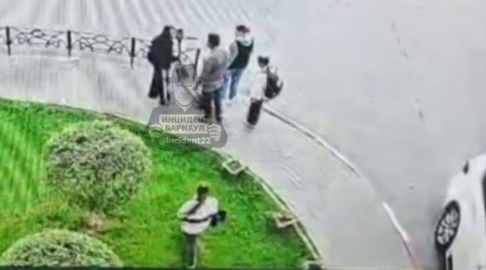    Конфликт с девочкой-подростком. Источник: "Инцидент Барнаул"