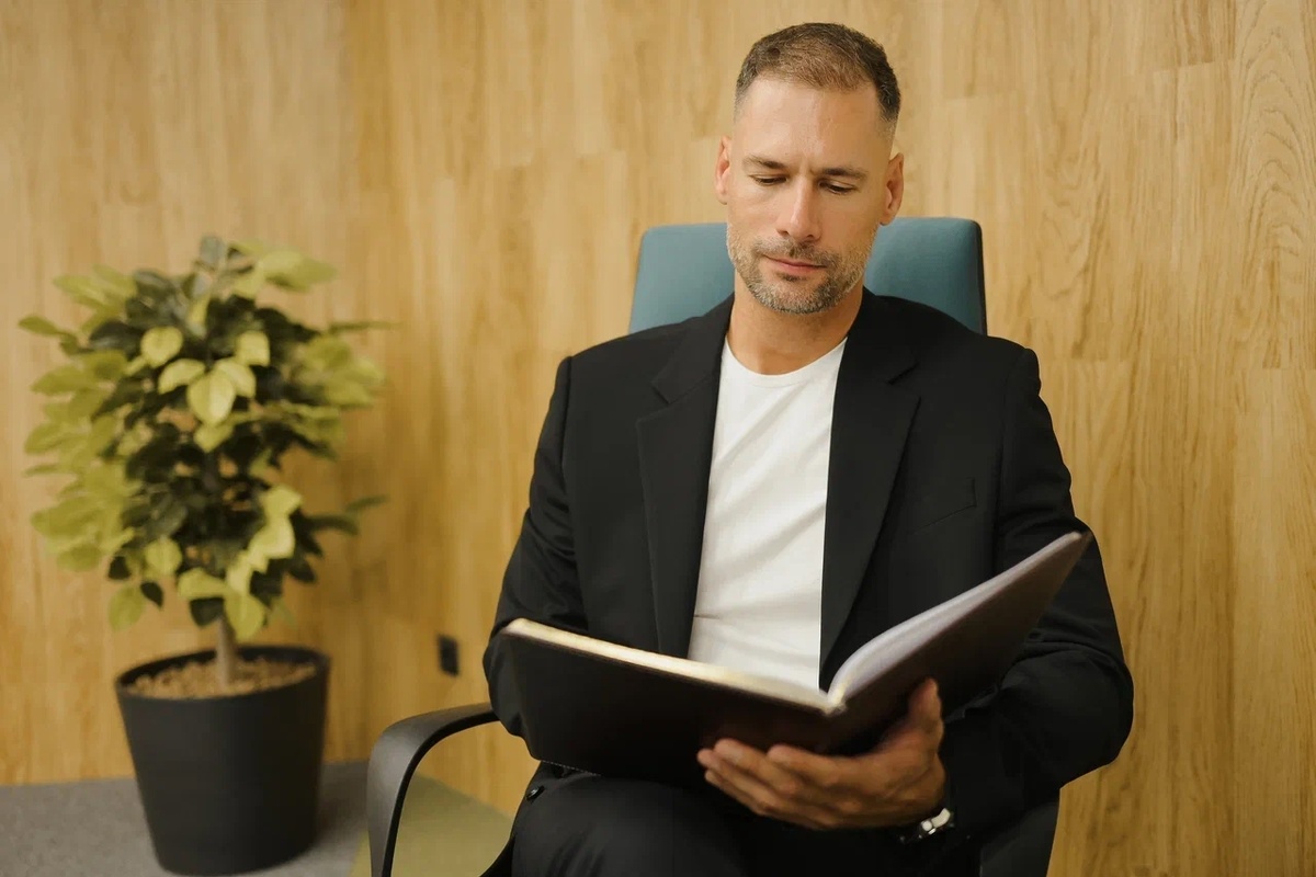 Денис Кутишенко, юрист-практик