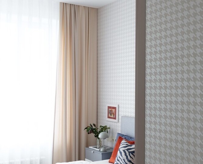 Невероятно нежная квартира со смелыми акцентами: как дизайнер оформила двушку 50 м² для женщины