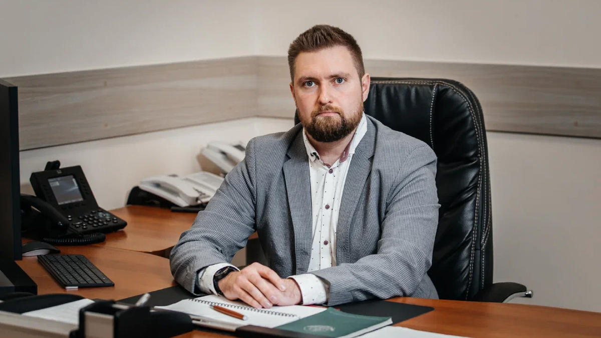 Артем Георгиевич Наймушин, кандидат физико-математических наук, начальник учебно-научного центра «Исследовательский ядерный реактор»
