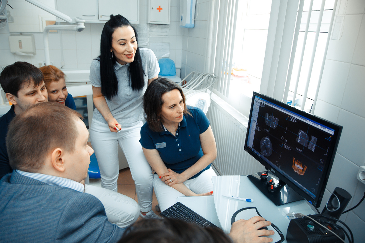 Фотография взята с сайта стоматологии Дмитрович Фэмили https://www.dmitrovich.ru/