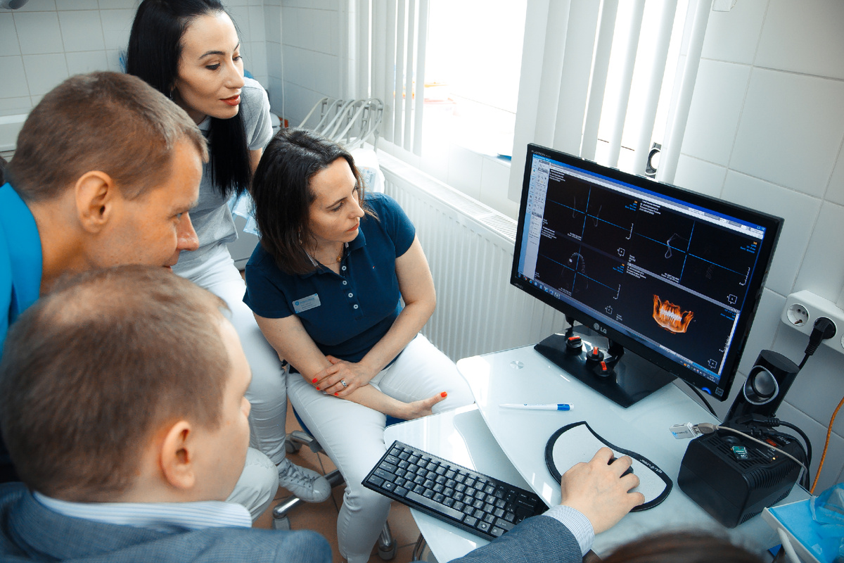 Фотография взята с сайта стоматологии Дмитрович Фэмили https://www.dmitrovich.ru/