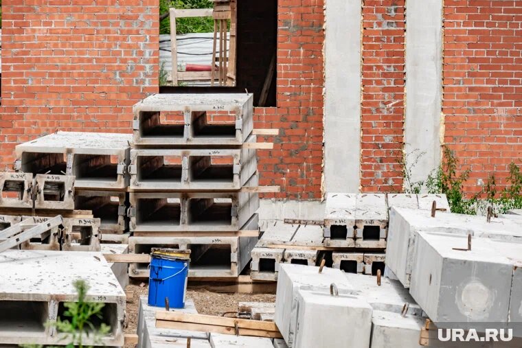  Строительные конструкции обрушились в школе на востоке Москвы
Фото: Руслан Яроцкий © URA.RU