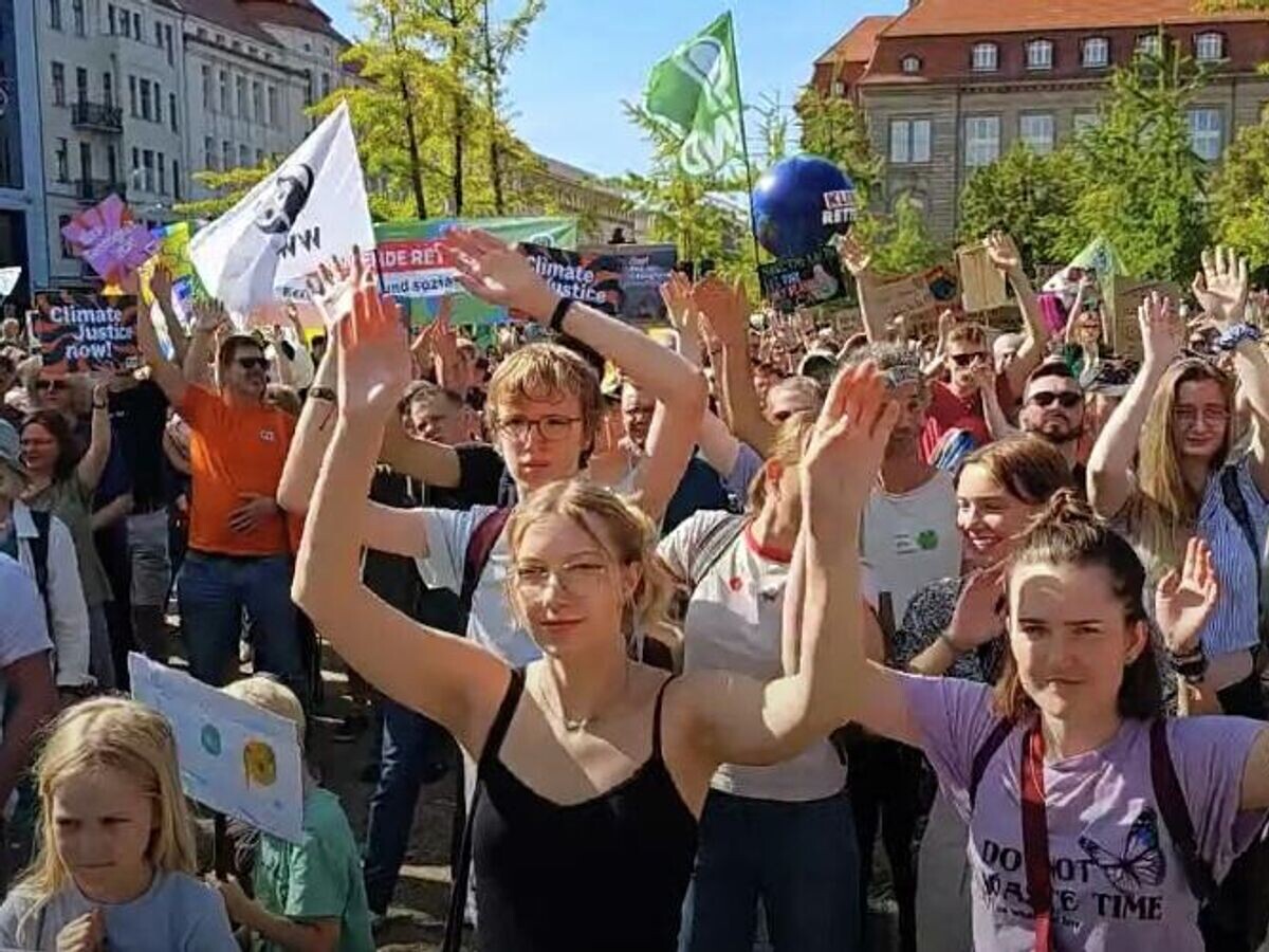    Демонстрация движения Fridays for Future в Берлине© Berlin Berlin TV