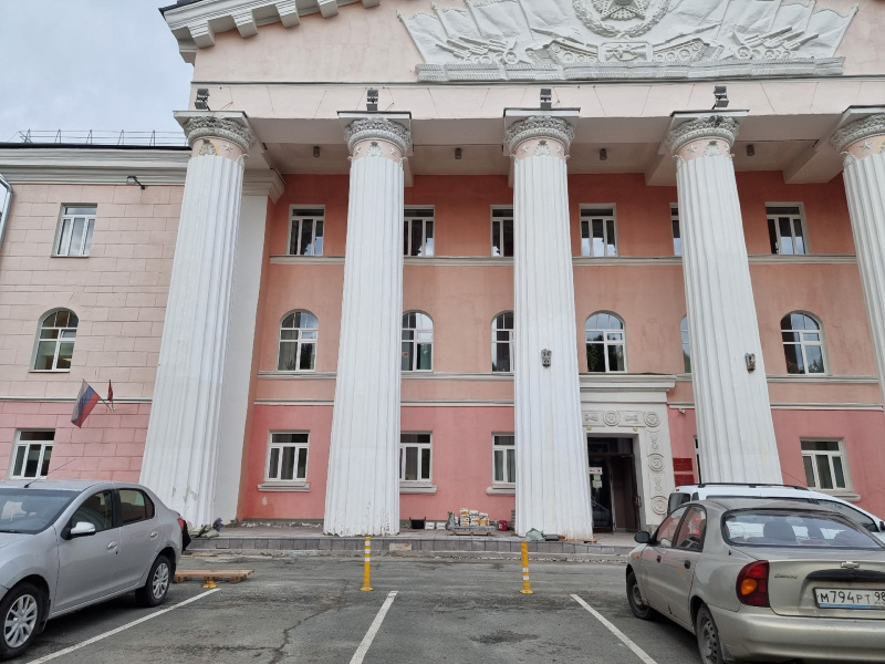    Обновленный за 86,5 млн рублей Дом офицеров в Петрозаводске начал разрушатьсяИрина Яковлева