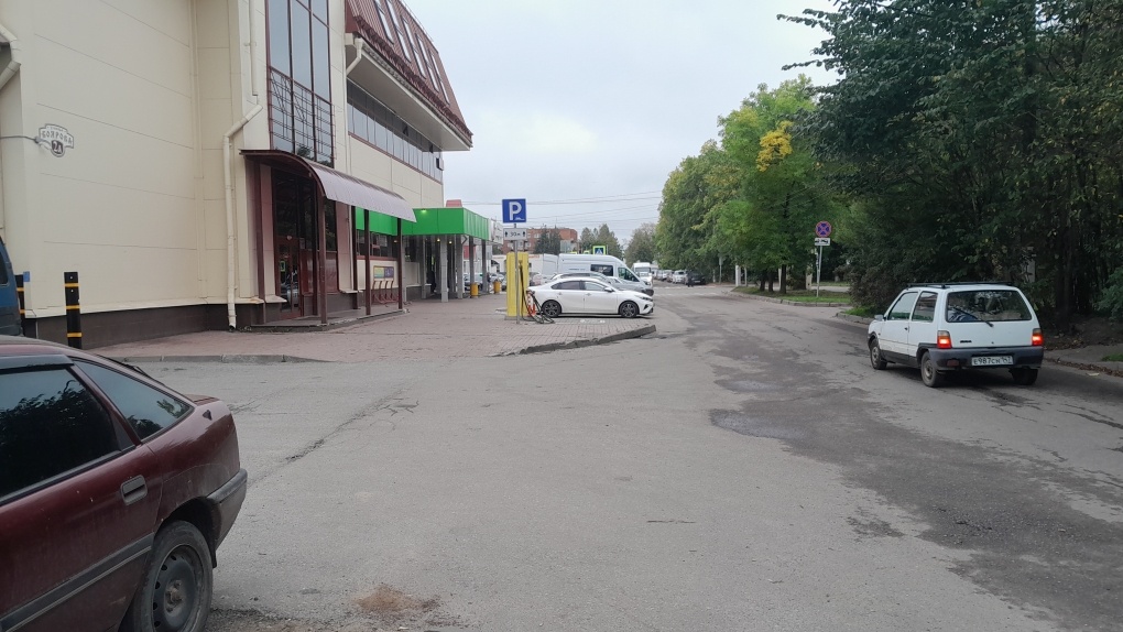 г.Тосно Ленинградская обл. Где проживает Ирина Одарчук Паули.  -Дорожу своим городом, которого очень люблю. 