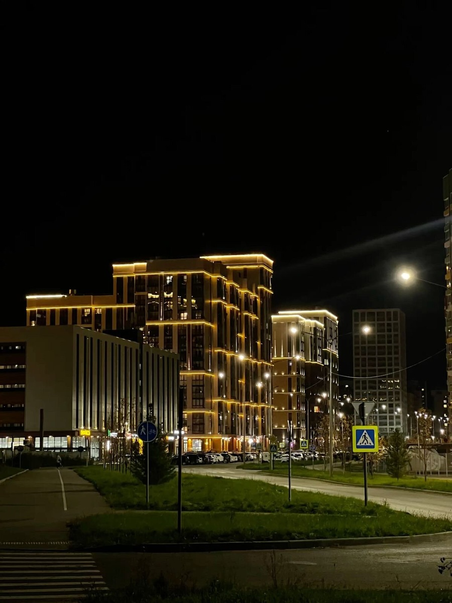 Благодаря причудливым формам и ярким фасадам «Лапландии» и «Шотландии» их дворы и здания сами по себе стали эффектными декорациями для фотографий