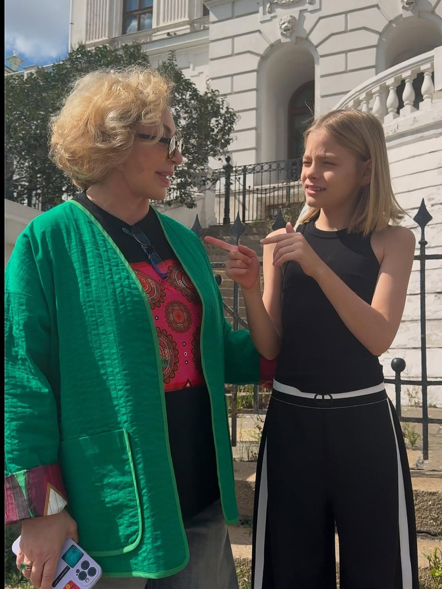    Симона Юнусова с Алисой. Фото: Инстаграм (запрещён в РФ) @simona280