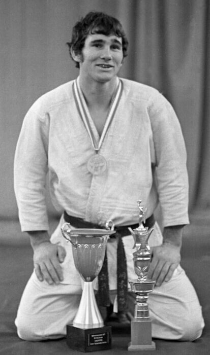 Владимир Невзоров.