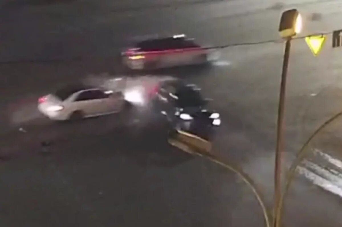    В Новосибирске автомобиль дважды попал в ДТП за один вечер