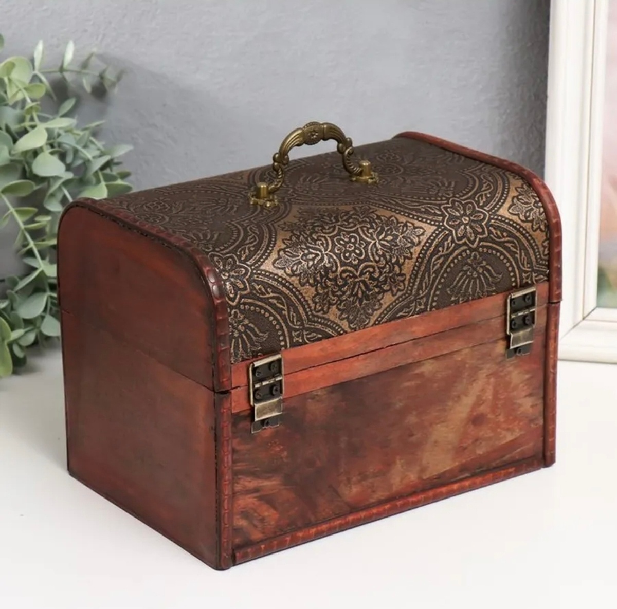 Открытый сундук в закрепленном комментарии