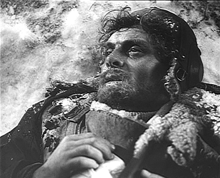 Кадры из фильма «Повесть о настоящем человеке» (1948 год; производство – СССР. Режиссёр – Александр Борисович Столпер. Авторы сценария – Борис Николаевич Полевой и Мария Николаевна Смирнова)