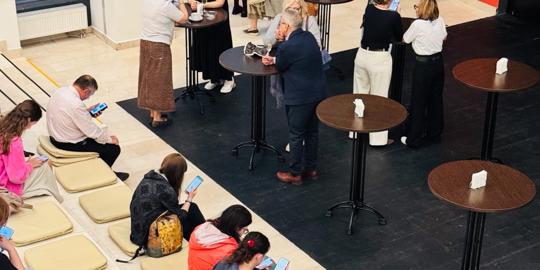 Сходила в Театр Петра Фоменко, посмотрела спектакль и наряды гостей