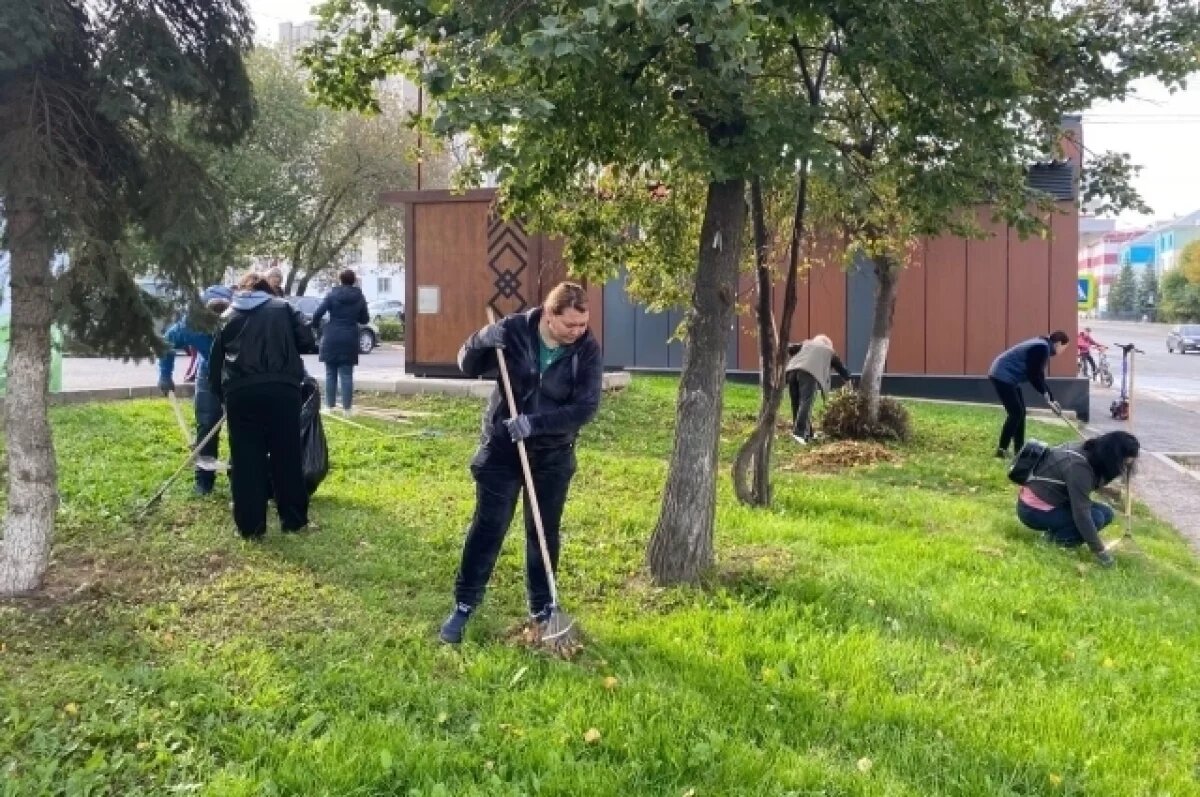    На первый осенний общегородской субботник в Уфе вышли более 54 тыс. человек