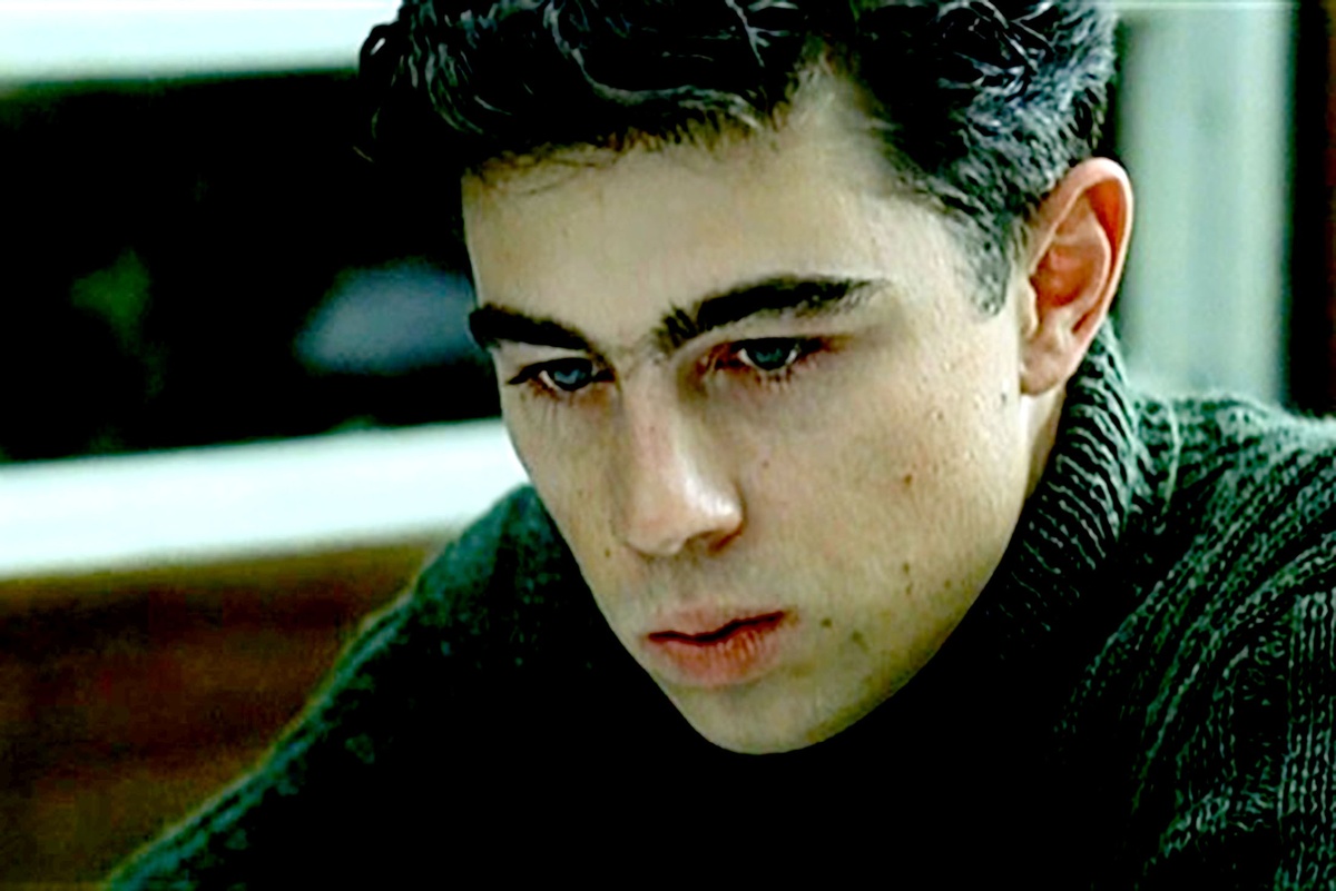    "Восток-Запад" (1999). / kino-teatr.ru