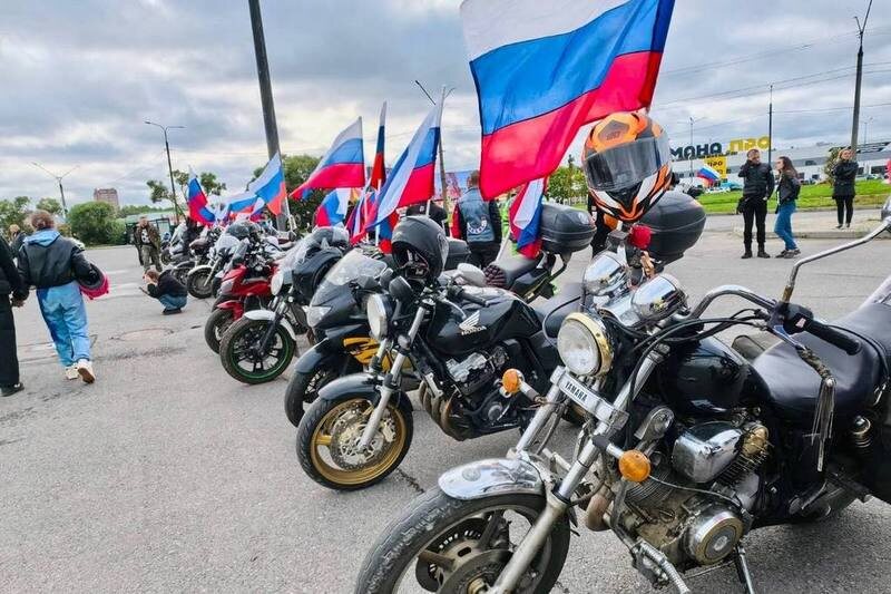    В нем приняли участие мотоциклисты из Череповца, Вологды, Рыбинска, Ярославля и других городов.