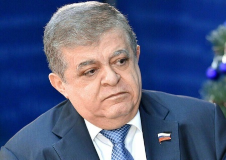    Зеленский потребовал гарантий безопасности и отказался от "корейского сценария". Джабаров предложил капитуляцию