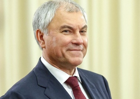    Володин выступил за запрет въезда в Россию семей мигрантов