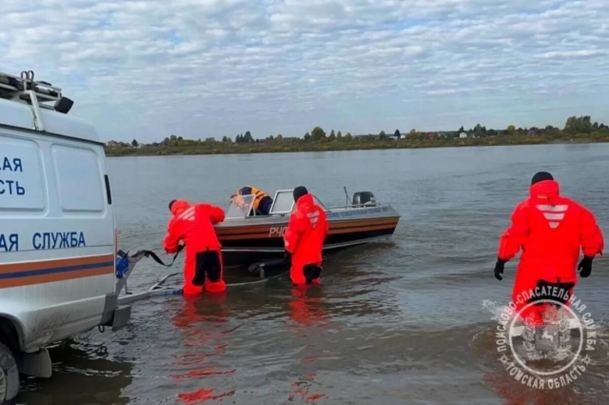    Спасатели провели учения по ликвидации нефти в реке Томь