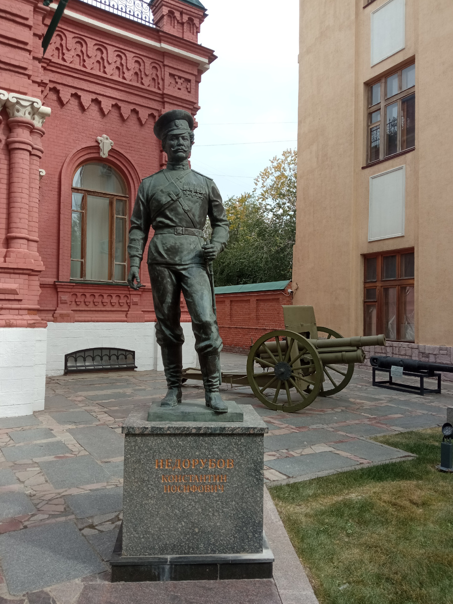 Казак К.И. Недорубов, полный кавалер Георгиевского креста и Герой Советского Союза.