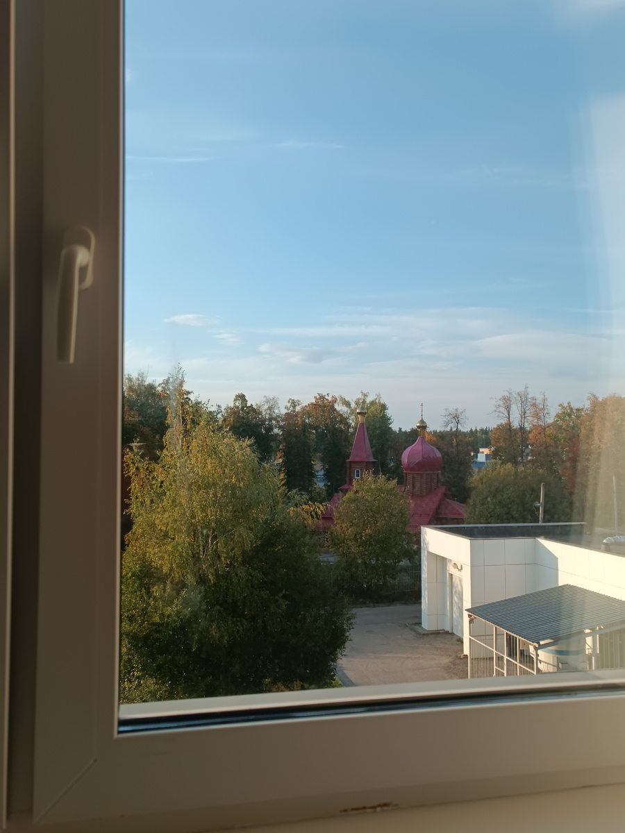 Совсем рядом. 