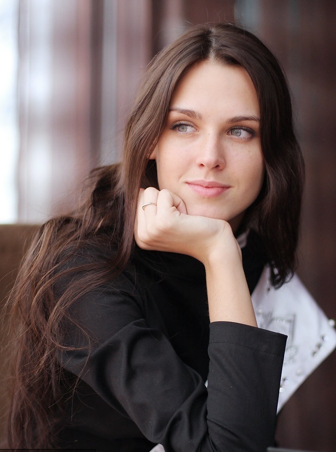 Ирина Антоненко в старших классах победила в школьном конкурсе красоты