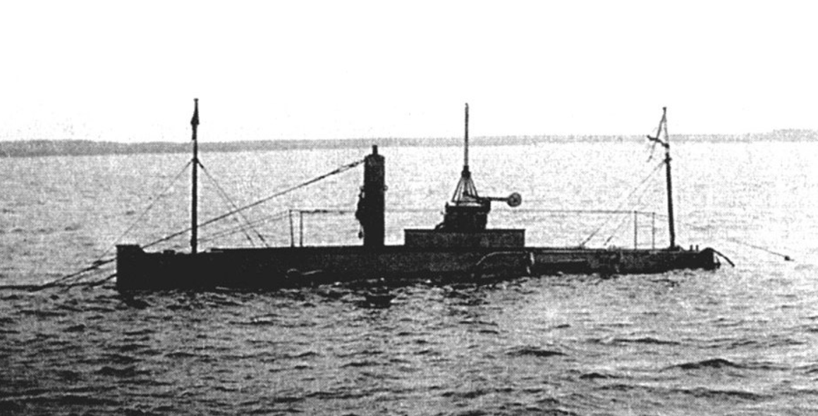 «Дельфин» на испытаниях в Финском заливе, 1904 год