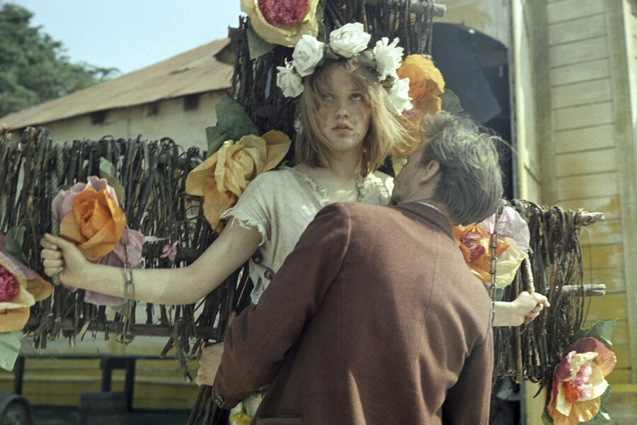 Кадр из к/ф «Гори, гори, моя звезда», 1969 год