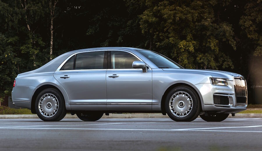 Седан Aurus Senat