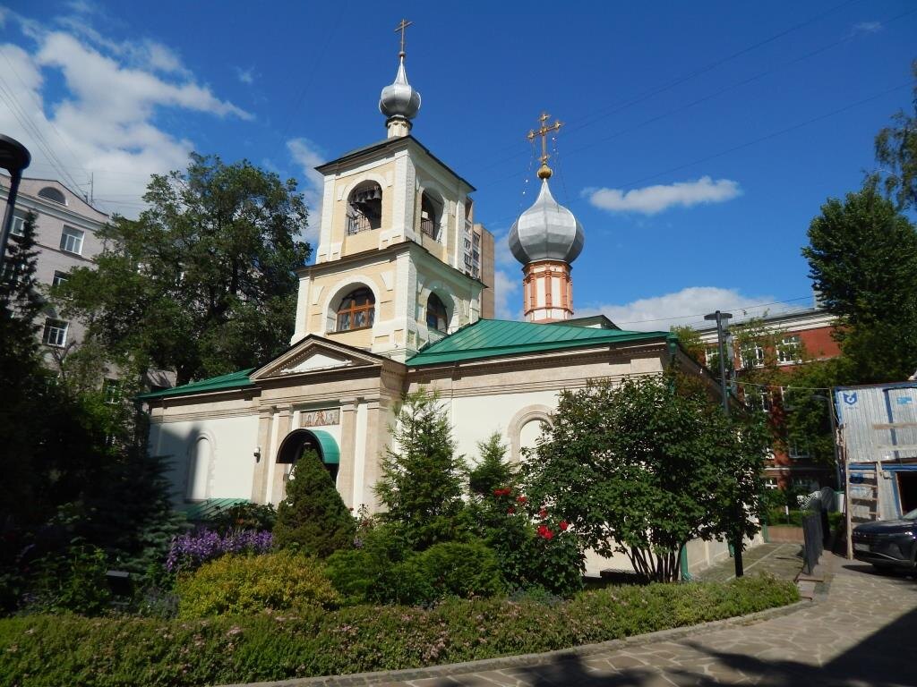 Храм Священомученника Власия в Старой Конюшенной слободе.  Июнь 2025 г.Из личного архива автора.